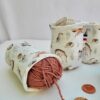 Chaussette-a-cake-animaux chaussette à cake ou pelote de laine avec fond motifs animaux