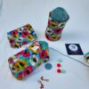 chaussette à cake ou pelote de laine motifs fleuri couleurs vives