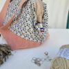 Sacs à projets et accessoires pour tricot crochet broderie en velours rose et motifs confettis