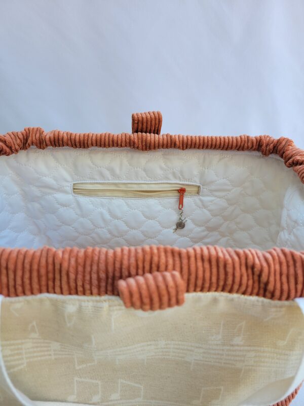 Sac-musique1 (2) Sacs à projets et accessoires pour tricot crochet broderie motifs notes de musique