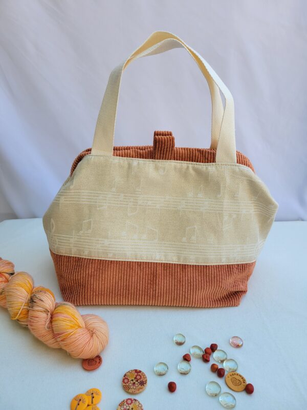 Sac-musique4 Sacs à projets et accessoires pour tricot crochet broderie motifs notes de musique