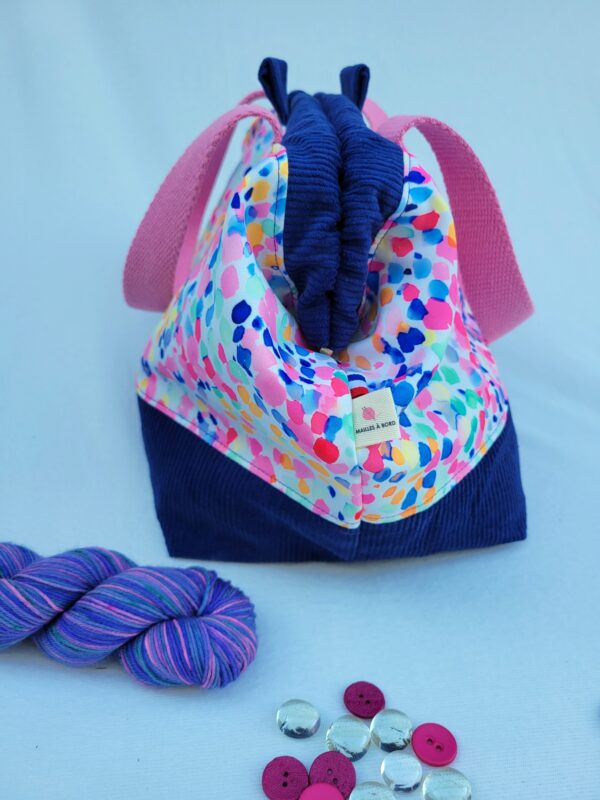 Sac_bleu_rose2 sac à projet tricot crochet broderie bleu rose