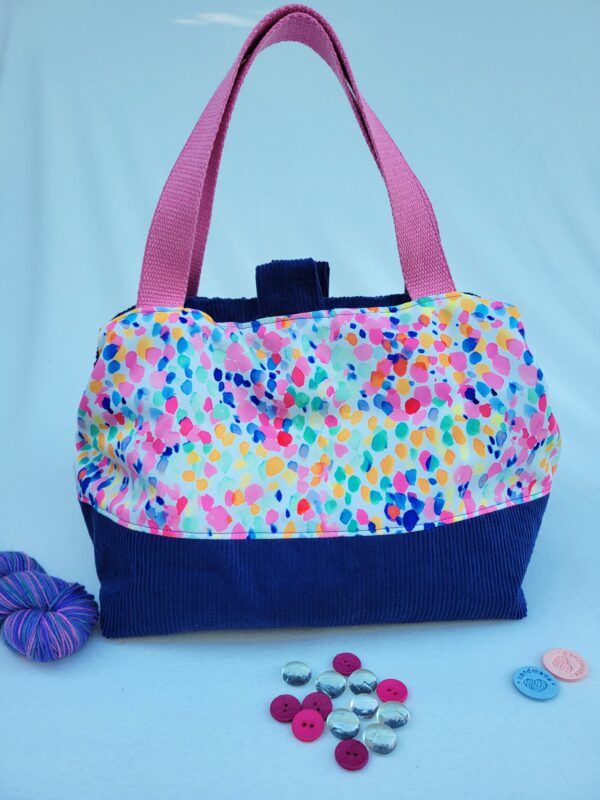 Sac_bleu_rose6 sac à projet tricot crochet broderie bleu rose