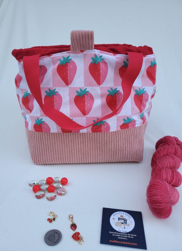 Sac_fraise1 sac à projet tricot crochet broderie fraises
