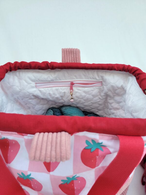 Sac_fraise3 sac à projet tricot crochet broderie fraises