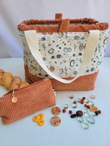 Sacs à projets et accessoires pour tricot crochet broderie motifs hérissons