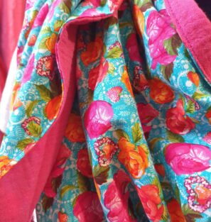 Chèche en coton fleuri et double gaze fuschia