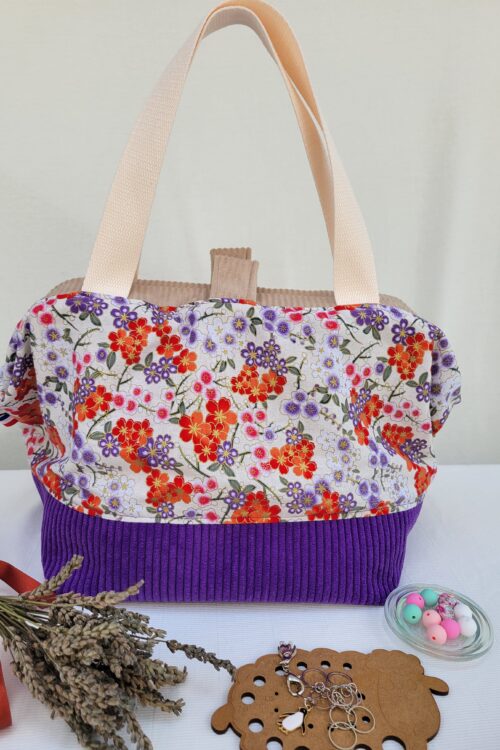 sac-fleurs-violettes1 Sac à projet tricot crochet broderie velours violet et fleurs