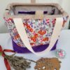 sac-fleurs-violettes2 Sac à projet tricot crochet broderie velours violet et fleurs