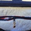sac-fleurs7 Sacs à projets et accessoires pour tricot crochet broderie bleu avec des fleurs blanches