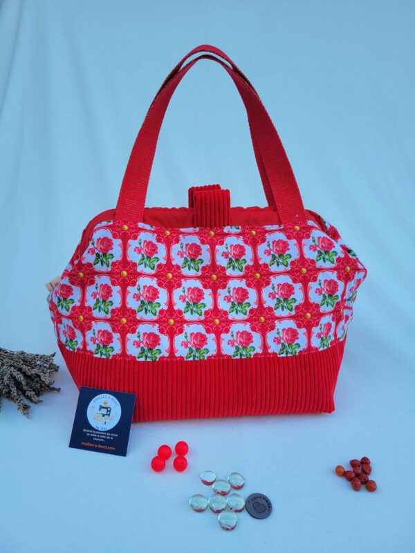 sac_roses_rouges8 sac à projet tricot crochet broderie fleurs rouges