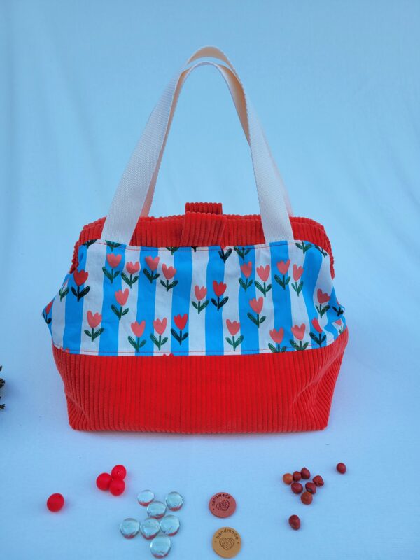 sac_tulipes1 sac à projet tricot crochet broderie fleurs tulipes