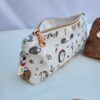 trousse-moyenne-herissons Trousse à accessoires pour le tricot crochet broderie, format moyen en tissu matelassé et coton motifs hérissons