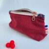 trousse-velours-cerise2 Trousse à accessoires pour le tricot crochet broderie, format moyen en tissu velours et coton fleuri cerise